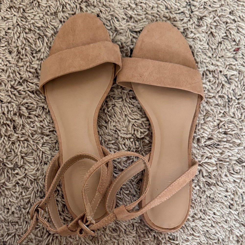Elegant Tan Women's Sandals